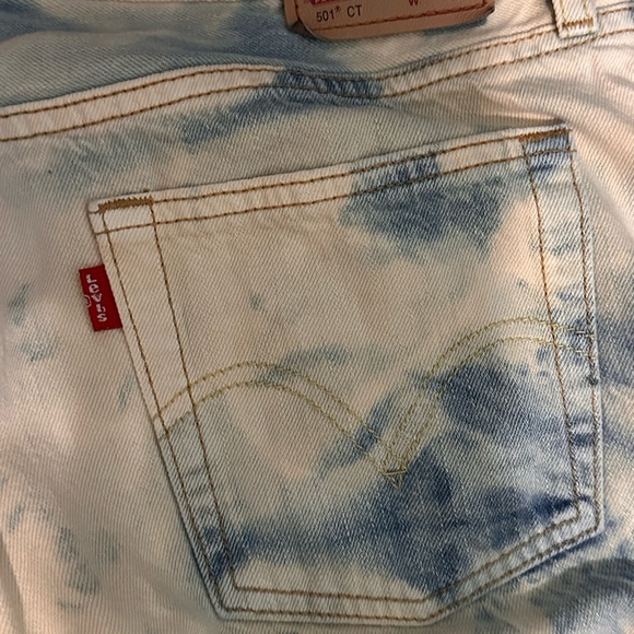 Vintage 90s Levi’s 501 red tab up cycled with the unique at home bleach pattern - Picture 9 of 10